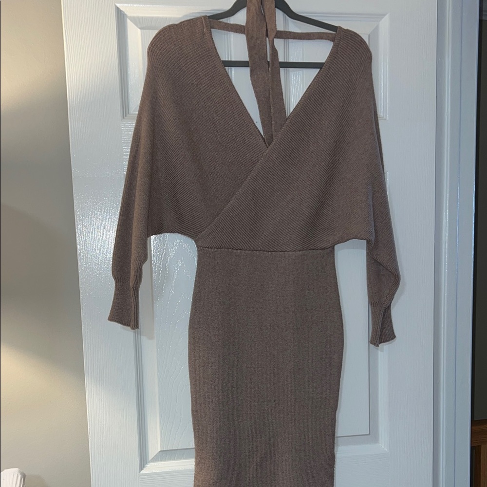 Chic Long Sleeve Knit Dress in Brown